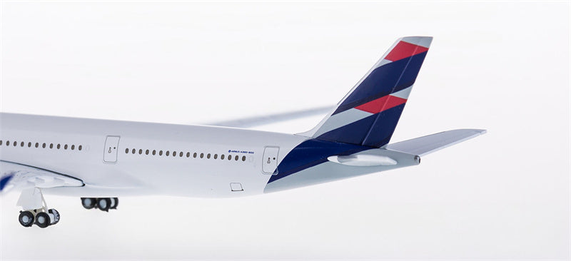 Hogan Latam Airbus A350-900 1:500 Diecast Model view 5