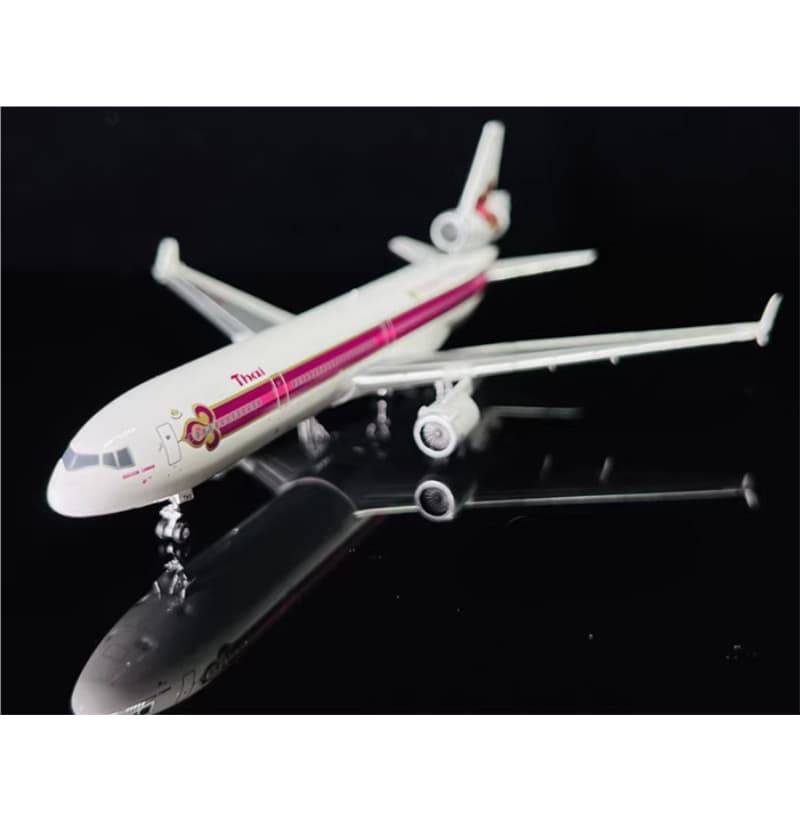 Phoenix Thai Airways McDonnell Douglas MD-11 HS-TMG 1:400 Aircraft Pre-built  Airliner Model Display