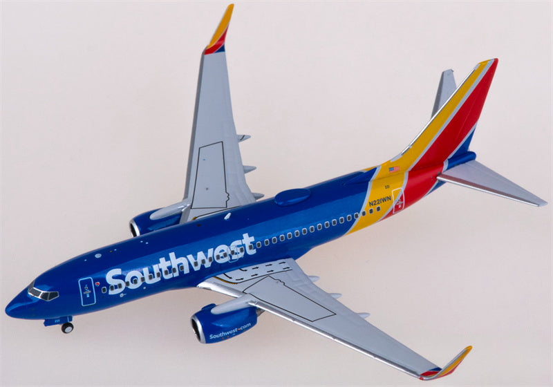 NG Models Southwest Airlines Boeing 737-700 N221WN 1:400 Diecast Model view 4