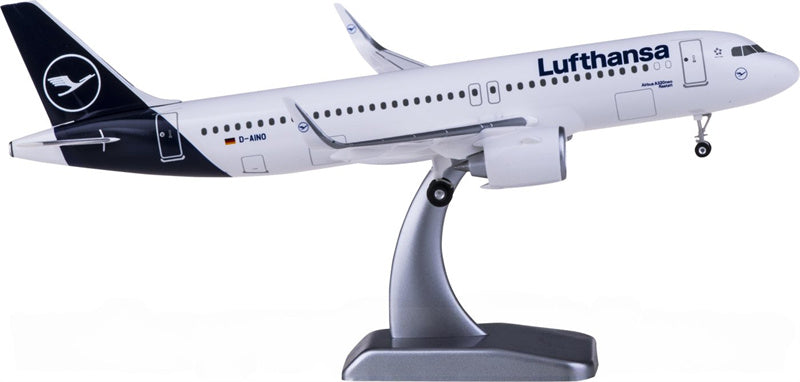 Hogan Lufthansa Airbus A320neo D-AINO 1:200 ABS Model view 3