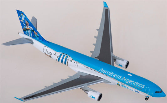 Herpa Aerolineas Argentinas Airbus A330-200 LV-FVH 1:500 Aircraft Pre-built  Airliner Model Display