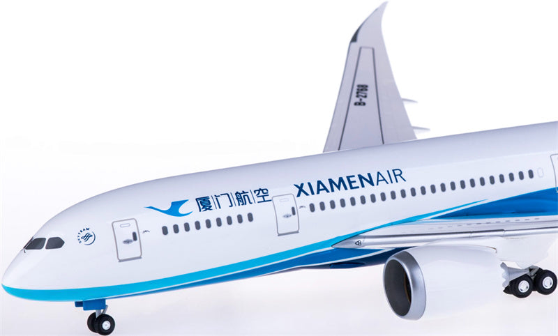 Hogan XiamenAir Boeing 787-8 B-2768 1:200 ABS Model view 4