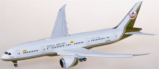 JC Wings Brunei Government Boeing 787-8 BBJ V8-OAS Flaps Down 1:200 Diecast Model view 1
