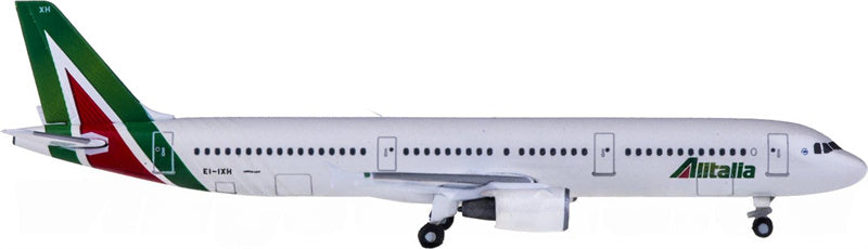 Herpa Alitalia Airbus A321 EI-IXH 1:500 Diecast Model view 2