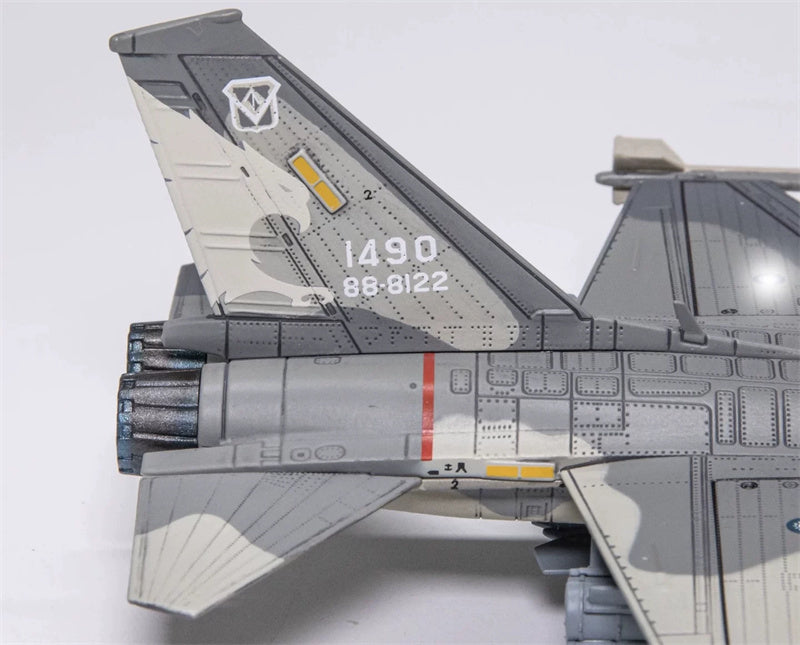 TTF Project Hsiung Feng III anti-ship missile F-CK-1 IDF 1:72 Model    1490