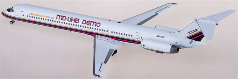 JC Wings McDonnell Douglas MD-80 N980DC 1:200 Diecast Model view 4