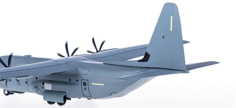 Hogan F.F.AA for Lockheed C-130J for Super Hercules 46-40 1:200 Aircraft Pre-built  Airliner Model Display