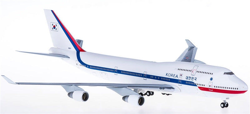 Hogan KOREA Boeing 747-400 10001 1:200 ABS Model view 2