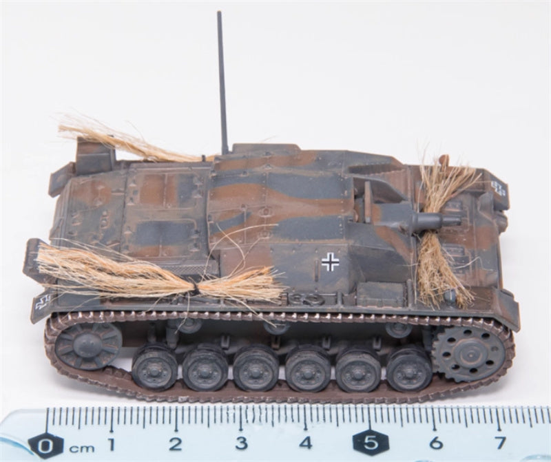 Dragon StuG.III Ausf.A w/Straw Grass 1:72 Tank Pre-built Model