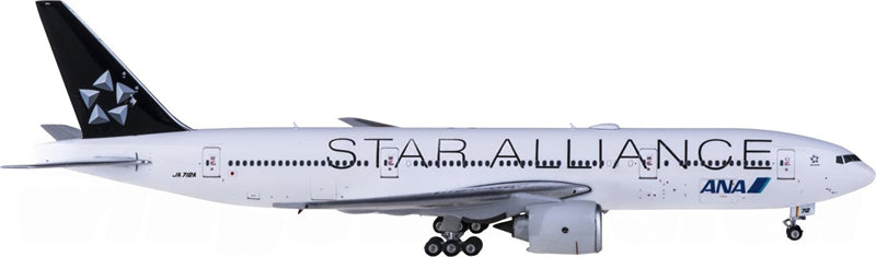 Phoenix ANA Boeing 777-200 JA712A Star Alliance 1:400 Diecast Model view 2
