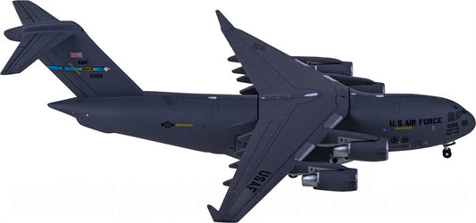 Geminijets USAF Boeing C-17A Globemaster III 01-0186 1:400 Diecast Model view 1
