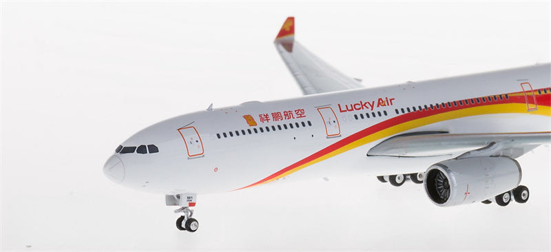 Phoenix Lucky Air Airbus A330-300 B-5971 1:400 Diecast Model view 2