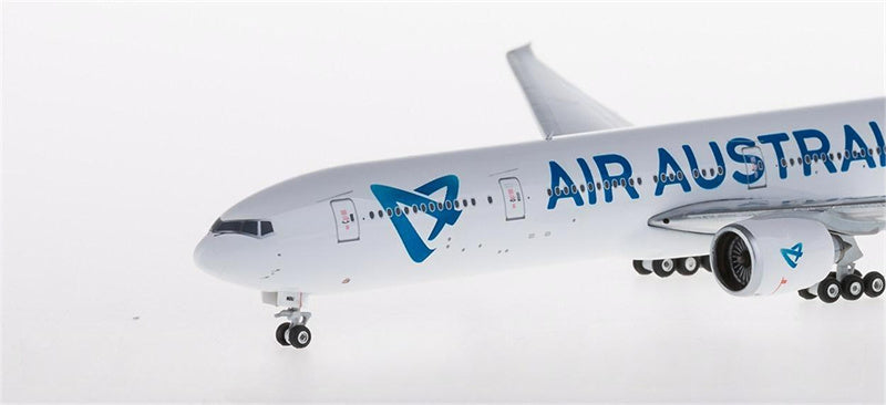 Phoenix Air Austral Boeing 777-300ER F-ONOU 1:400 Diecast Model view 3