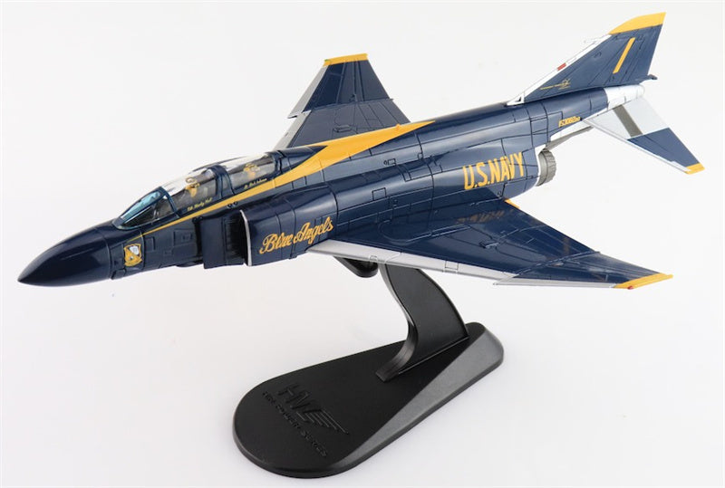 HOBBY MASTER McDonnell Douglas F4J Phantom II US Navy Cdr. Harley Hall & AMHI Guy Giuffrai US Navy 1970 to 1971 1:72 Aircraft Pre-built Model