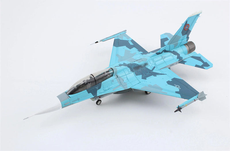 Hobby Master Lockheed F-16B Top 920458 40th Anniversary of Naval Aviation NSAWC 2009 1/72 Aircraft Pre-built Model