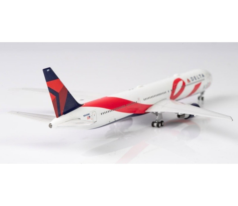 PandaModel 1:400 Delta Air Lines B767-400ER N845MH  DIECAST Model