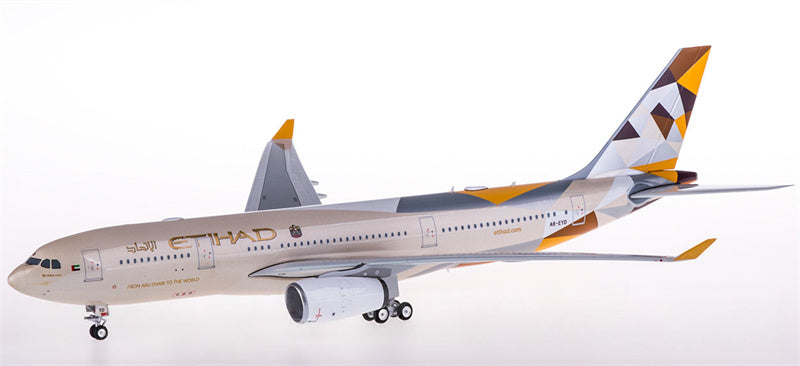 Eagle Etihad Airways Airbus A330-200 A6-EYD 1:200 Diecast Model view 4