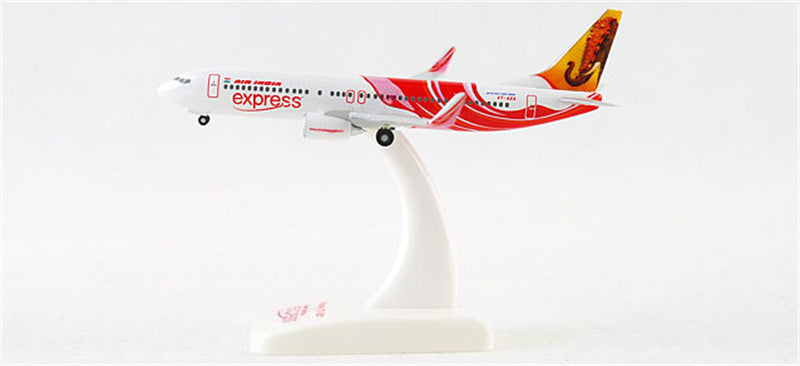 Hogan Air India Express Boeing 737-800 VT-AXA Limited Edition 1:500 ABS Model view 3