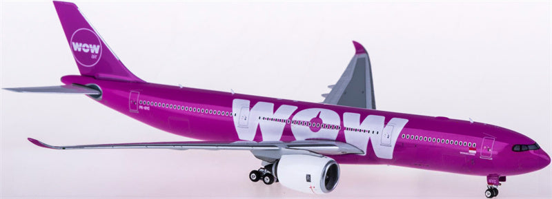 Phoenix WOW air Airbus A330-900neo PK-GYC 1:400 Diecast Model view 1