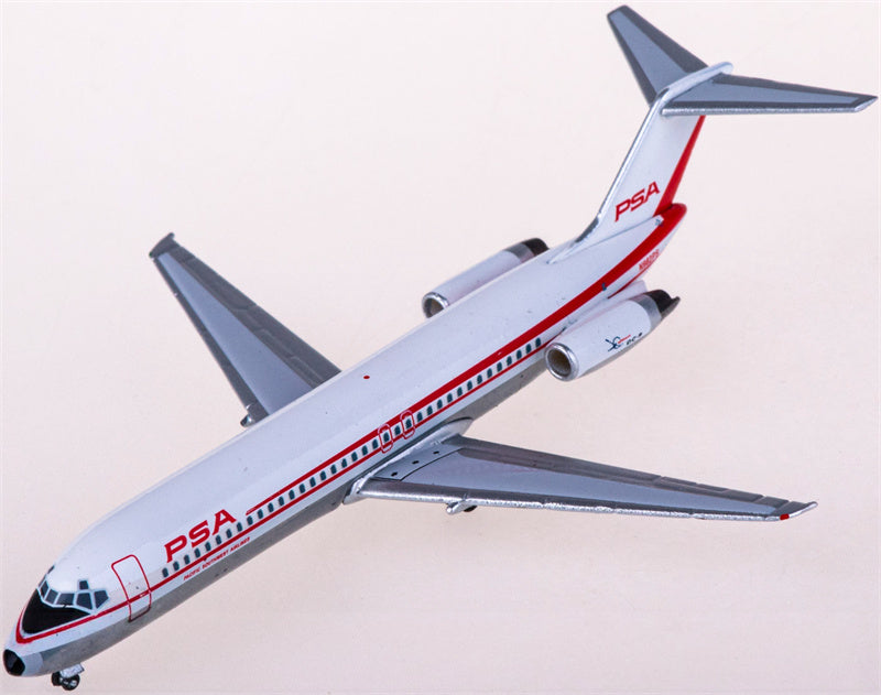 AeroClassics PSA for McDonnell Douglas DC-9-32 N982PS 1:400 Airplane Pre-built  Airliner Model Display