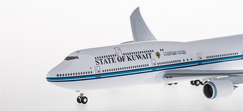 Hogan State of Kuwait Boeing 747-8 9K-GAA 1:200 ABS Model view 4