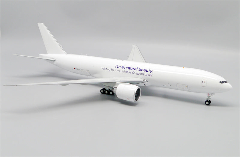 JC Wings Lufthansa Boeing 777-200LRF D-ALFJ Flaps Down 1:200 Diecast Model view 1