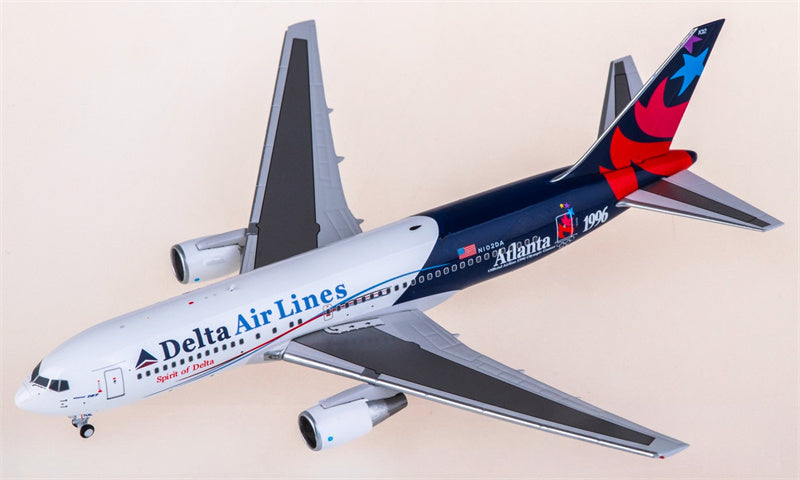 Z2MODEL 1:400 Delta Air Lines Boeing 767-200 N102DA Diecast Model view 2