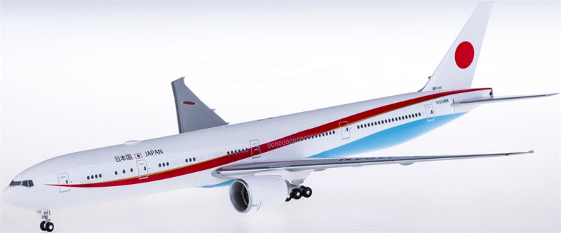 Hogan JASDF Boeing 777-300ER 80-1111 1:200 ABS Model view 3