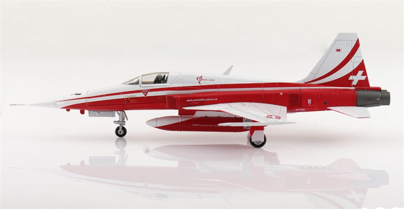 HOBBY MASTER F-5E Patrouille Suisse 2025 (with decals  pilot names & plane numbers) 1:72 Aircraft Pre-built Model
