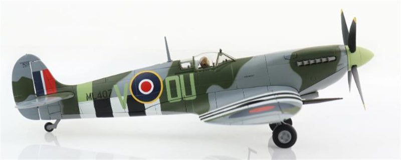 HOBBY MASTER Spitfire Mk.IXe ML407, flown by F/O Johnnie Houlton, 485 (NZ) Squadron, France, September 1944 1/48 Aircraft Pre-built Model