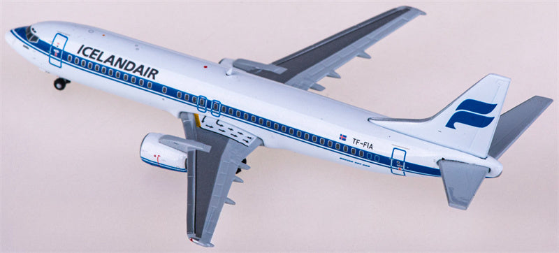 JC Wings Icelandair Boeing 737-400 TF-FIA 1:400 Diecast Model view 3