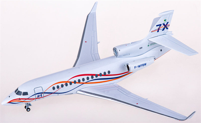 NG Models Dassault Aviation Falcon 7X F-WFBW 1:200 Diecast Model view 3