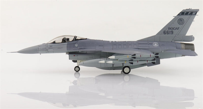 HOBBY MASTER F16V Fighting Falcon 6619 21 TFG ROCAF (w/6 x AIM-120) 1:72 Aircraft Pre-built Model