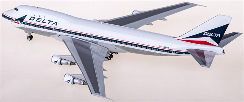 Phoenix Delta Air Lines Boeing 747-100 N9896 1:400 Diecast Model view 4