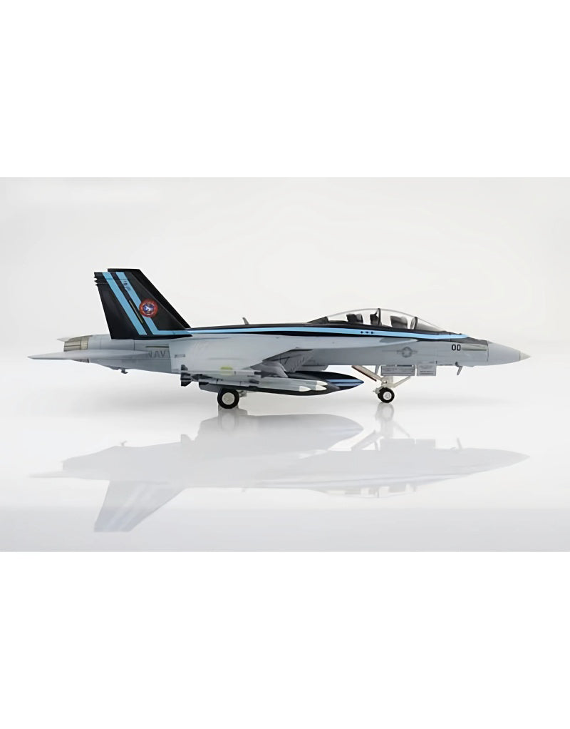 HOBBY MASTER US Navy F/A-18F NAWDC 1:72 Model 2019  50th Anniversary Scheme 165796