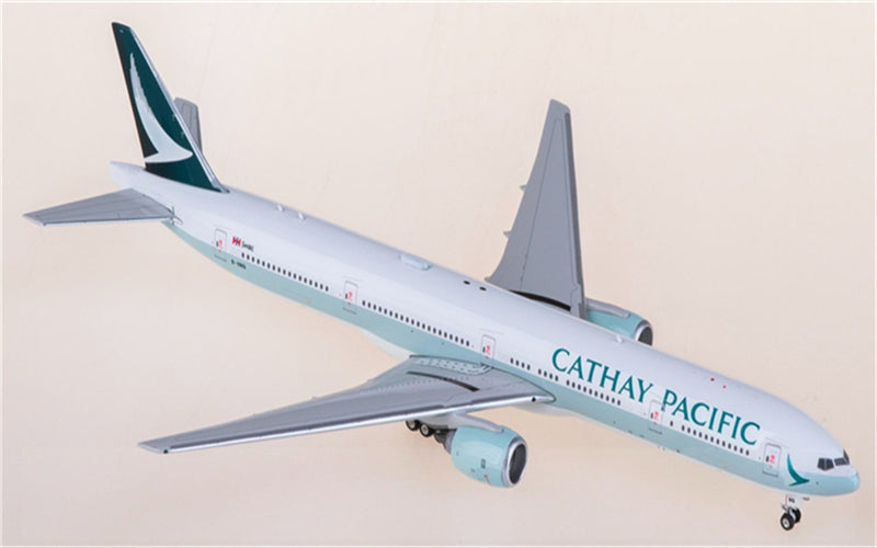 Phoenix Cathay Pacific Boeing 777-300 B-HNQ 1:400 Diecast Model view 1
