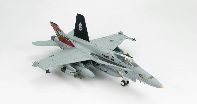 HOBBYMASTER US Navy / MCAS Beaufort NC F/A-18C VFA-86 Sidewinders 1:72 Model 2011   165200