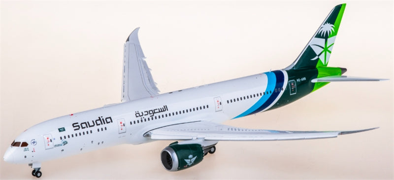 JC Wings Saudi Arabian Airlines Boeing 787-9 Dreamliner HZ-ARB flaps down 1:200 Diecast Model view 2