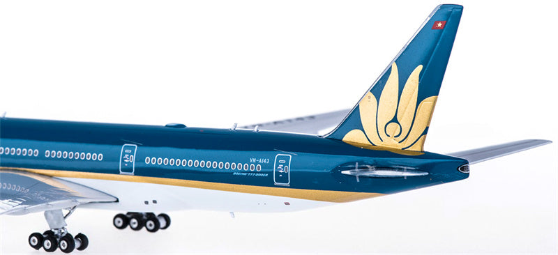 Phoenix Vietnam Airlines Boeing 777-200ER VH-A143 1:400 Diecast Model view 3