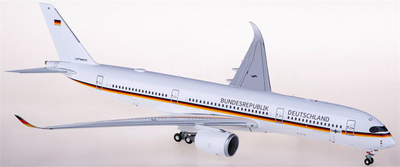 JC Wings Luftwaffe Airbus A350-900ACJ 10+01 1:200 Diecast Model view 3