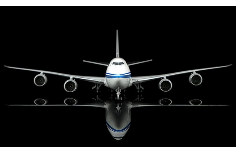 SQ Wings 1:200 Air China B747-8I B-2487 Standard Edition DIECAST Model