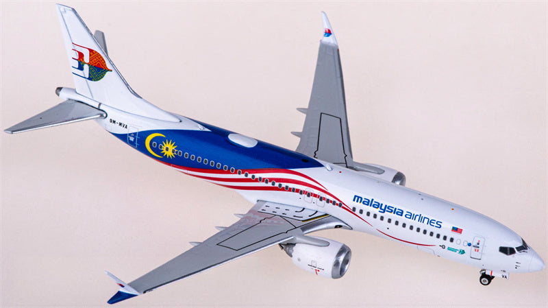 Phoenix Malaysia Airlines Boeing 737 MAX 8 9M-MVA 1:400 Diecast Model view 3