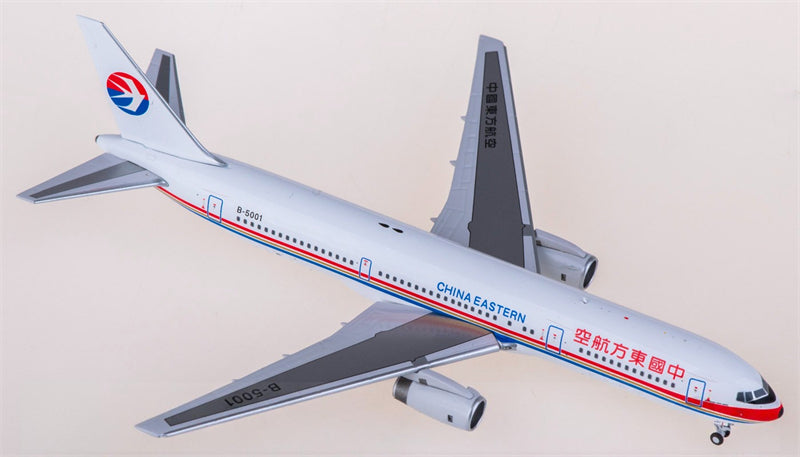 CW China Eastern Boeing 767-300 B-5001 1:400 Diecast Model view 3