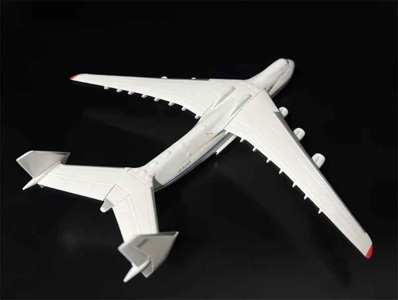 Herpa 1:400 Antonov Airlines  Antonov  UR-82060  DIECAST Model