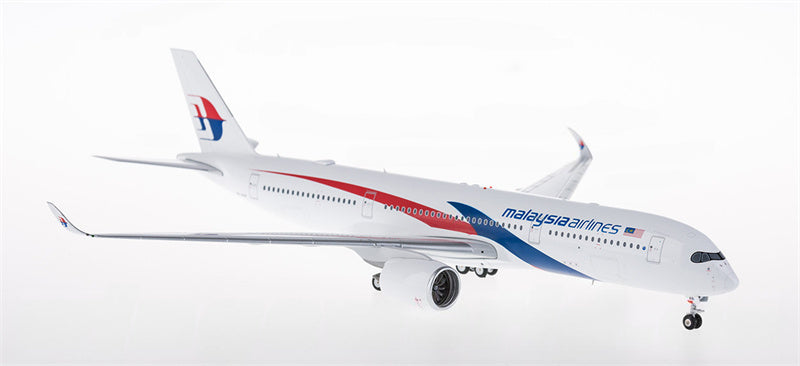 Phoenix Malaysia Airlines Airbus A350-900 9M-MAB 1:200 Diecast Model view 3