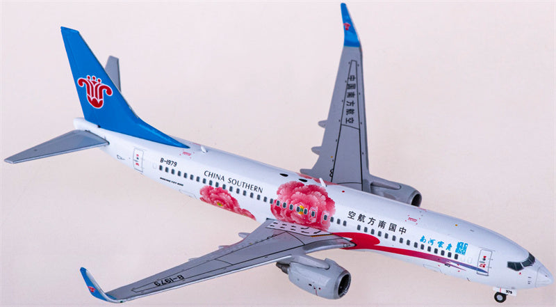 JC Wings China Southern Boeing 737-800 B-1979 1:400 Diecast Model view 4