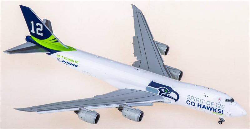 HX Models 1:400 Boeing 747-8F Flaps down N841BA Diecast Model view 1