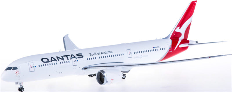 Phoenix Qantas Boeing 787-9 VH-ZNC 1:200 Diecast Model view 4