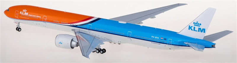JC Wings KLM Boeing 777-300ER PH-BVA 1:200 Diecast Model view 2