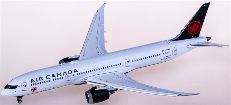 Geminijets Air Canada Boeing 787-9 C-FVND Flaps Down 1:400 Diecast Model view 4